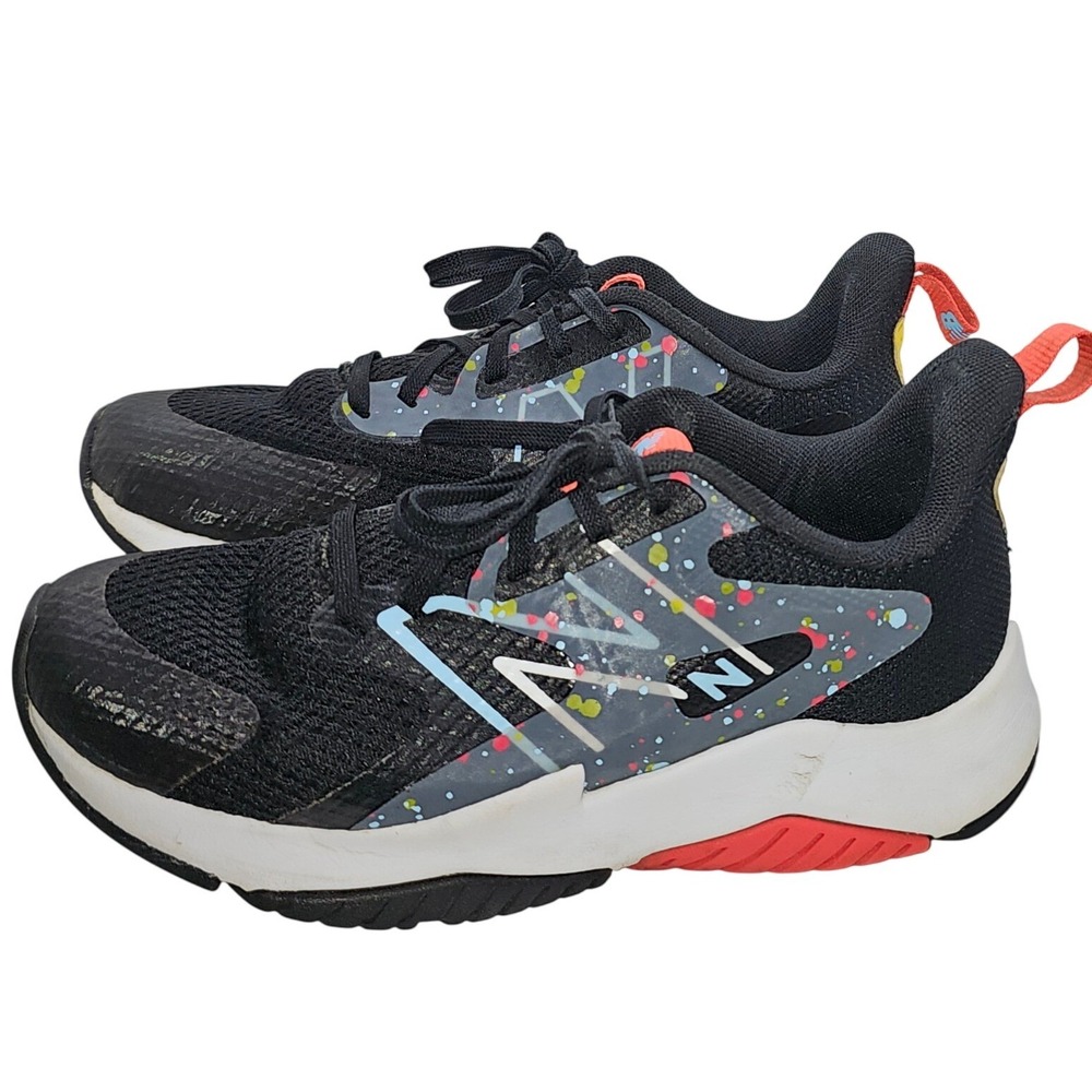 New Balance Kids Black/Red Rave Run‎ v2 Bungee Lace Boys Sz 3